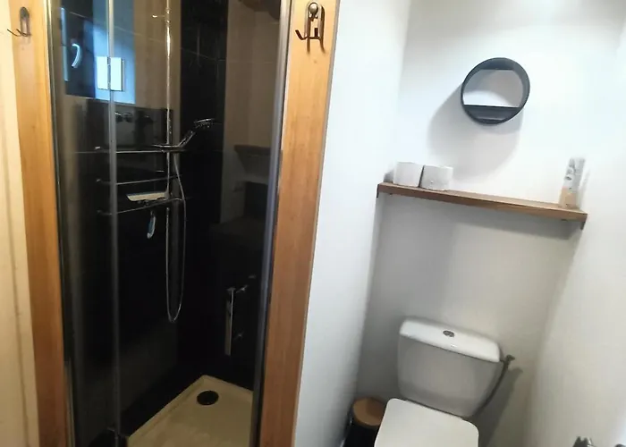 L'oree Du Puy Apartment