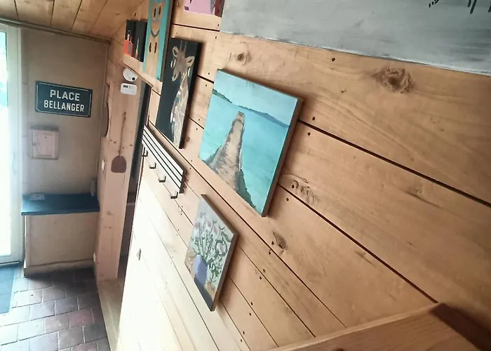 L'oree Du Puy Apartment